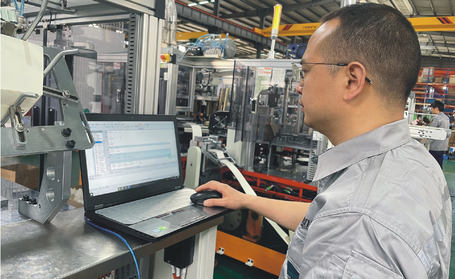 paper cup and container forming machinery (4)